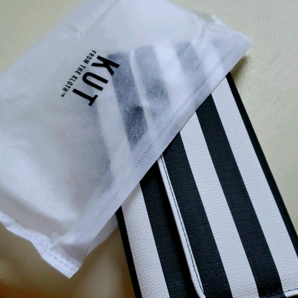 KUT from the Kloth striped wallet - Picture 4 of 4